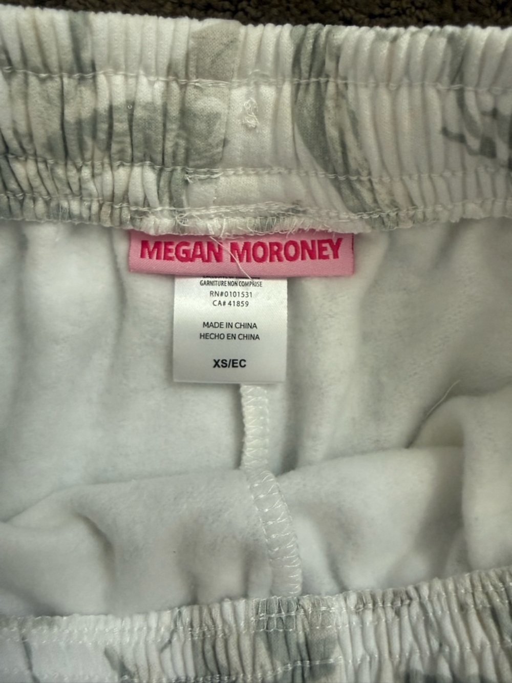 New Megan Moroney Graphic Camo Star Jogger Sweatpants pants size XS Viral Target - Picture 4 of 8